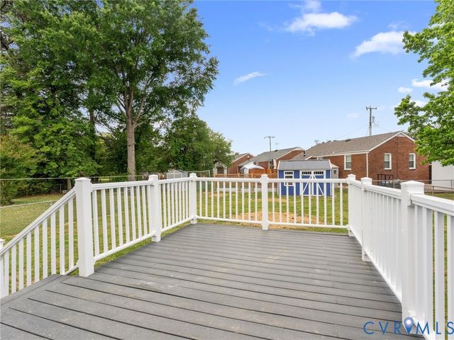 544 Roslyn Ave, Colonial Heights, VA 23834