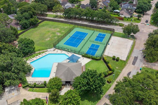 2934 Ashford Trail Drive, Houston, TX 77082