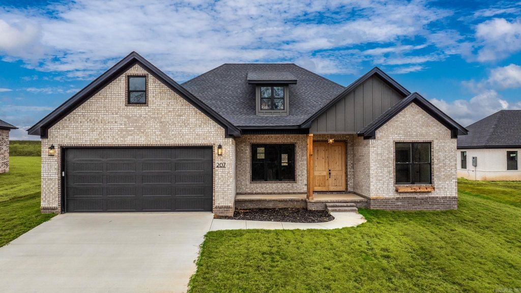 207 Michelle Drive, Beebe, AR 72012