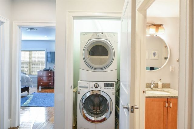 572 Freeport Street 103, Boston, MA 02122