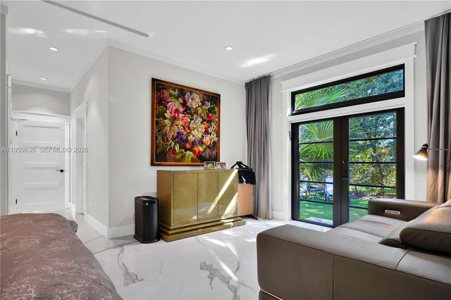 4363 Nautilus Dr, Miami Beach, FL 33140