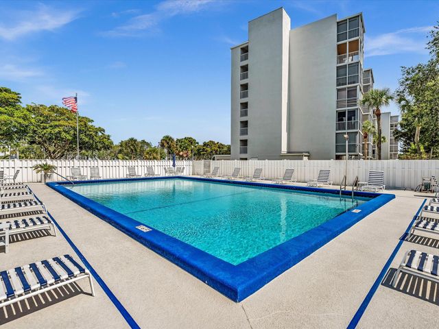 6161 NW 2nd Avenue, Boca Raton, FL 33487
