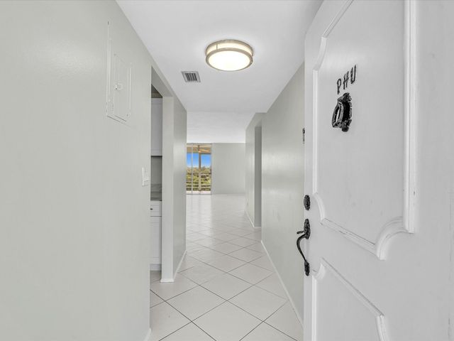 6161 NW 2nd Avenue, Boca Raton, FL 33487