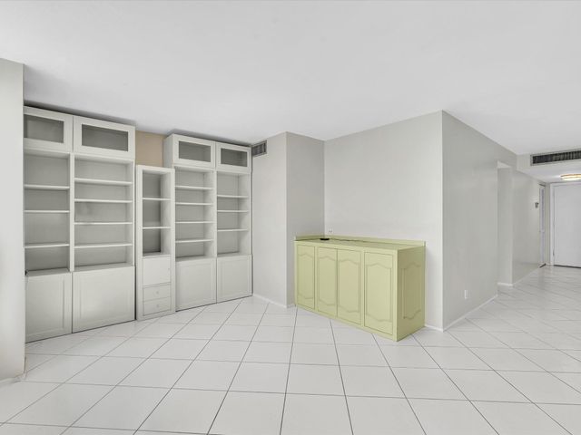 6161 NW 2nd Avenue, Boca Raton, FL 33487