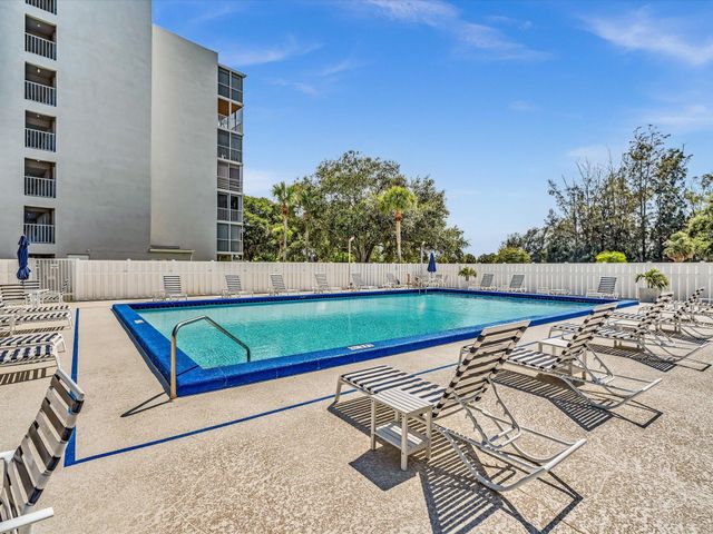 6161 NW 2nd Avenue, Boca Raton, FL 33487