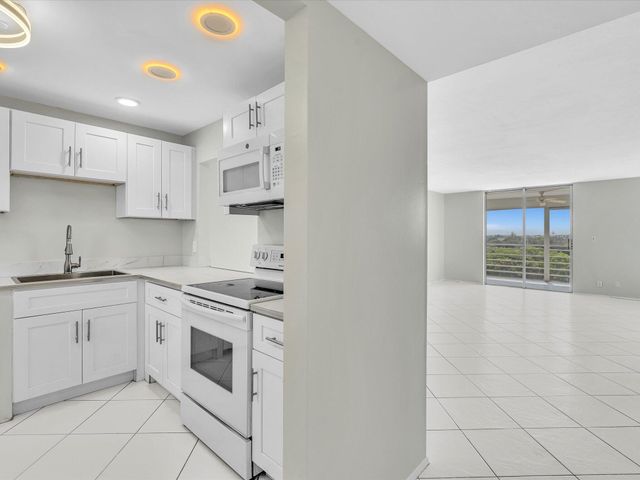 6161 NW 2nd Avenue, Boca Raton, FL 33487