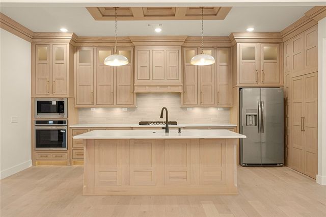 410 Bronco Street, Centerton, AR 72719