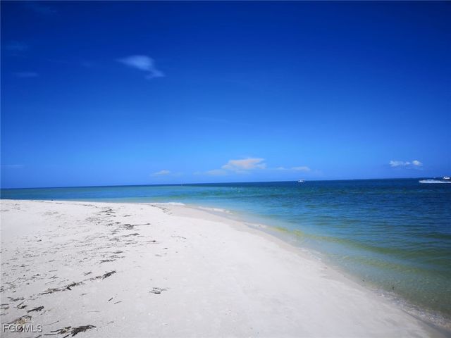 206 Ibis ST, Fort Myers Beach, FL 33931