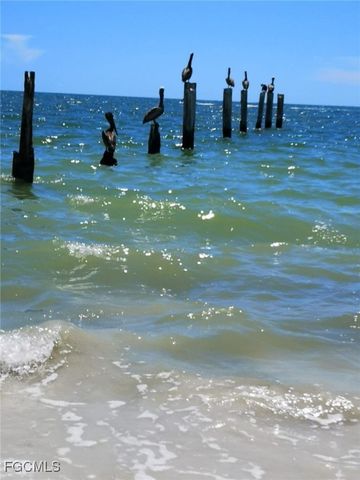 206 Ibis ST, Fort Myers Beach, FL 33931