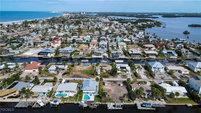 206 Ibis ST, Fort Myers Beach, FL 33931