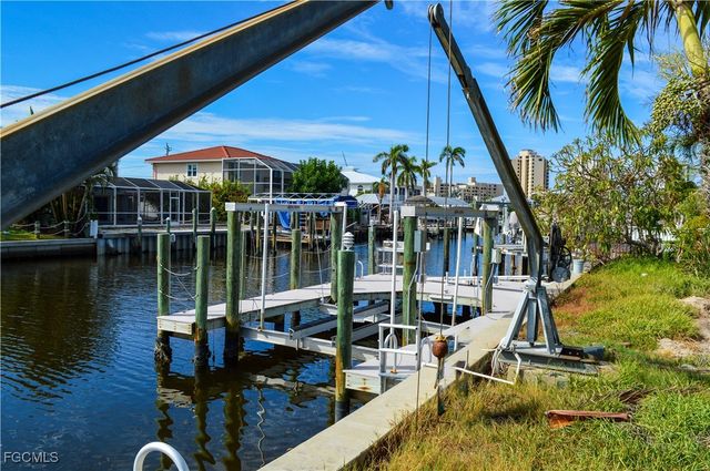 206 Ibis ST, Fort Myers Beach, FL 33931