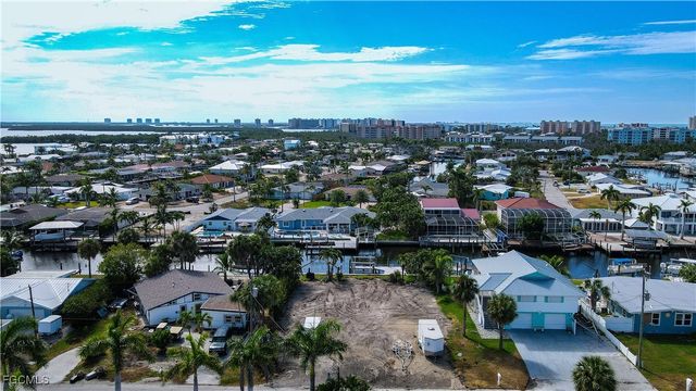 206 Ibis ST, Fort Myers Beach, FL 33931