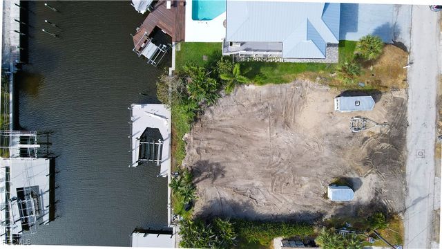 206 Ibis ST, Fort Myers Beach, FL 33931