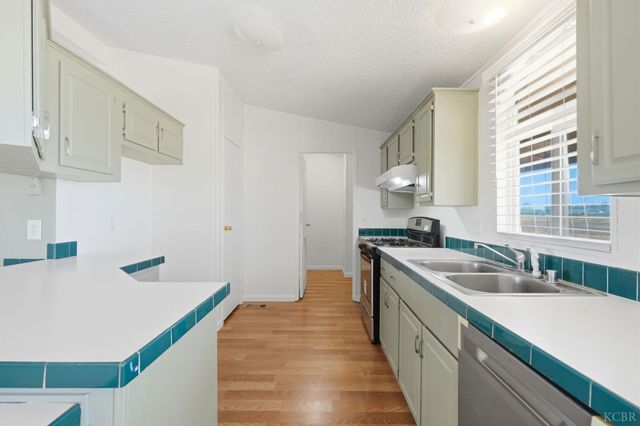 8866 23rd Avenue, Lemoore, CA 93245