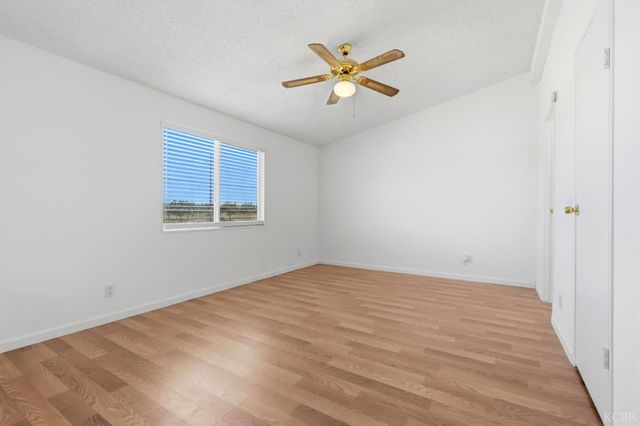 8866 23rd Avenue, Lemoore, CA 93245