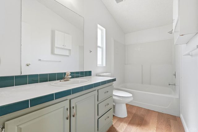 8866 23rd Avenue, Lemoore, CA 93245