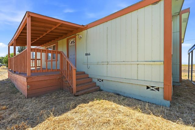 8866 23rd Avenue, Lemoore, CA 93245