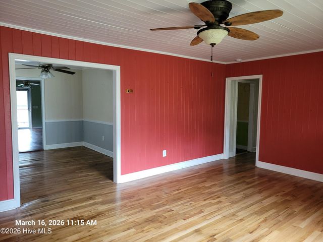 137 Pine Street, Shallotte, NC 28470