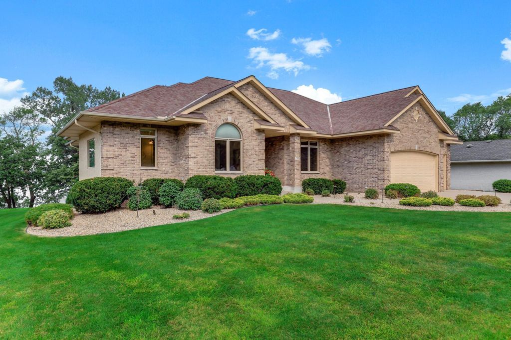 3205 Woodbridge Street, Shoreview, MN 55126 — photo 4