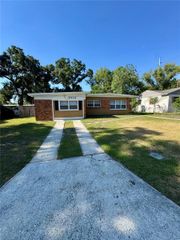 2016 E CRENSHAW STREET, Tampa, FL 33610
