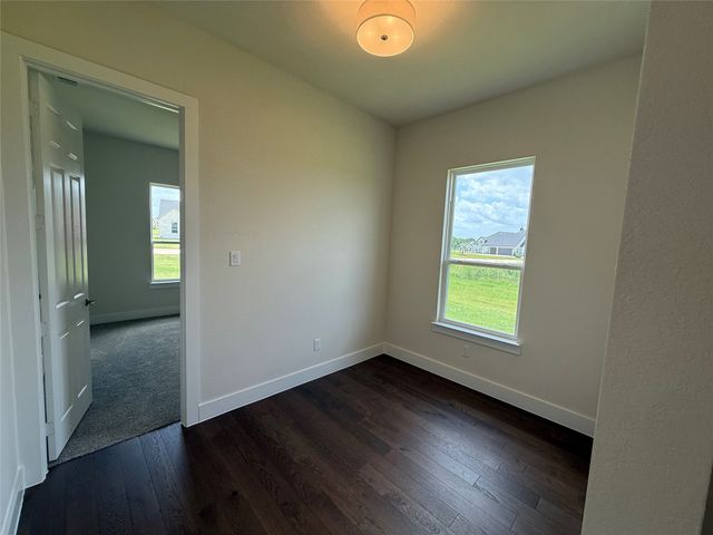 1300 Green Ridge, Weatherford, TX 76085