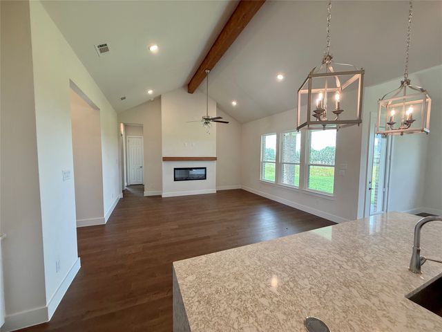 1300 Green Ridge, Weatherford, TX 76085