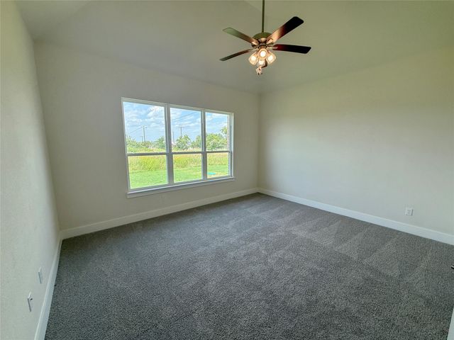 1300 Green Ridge, Weatherford, TX 76085