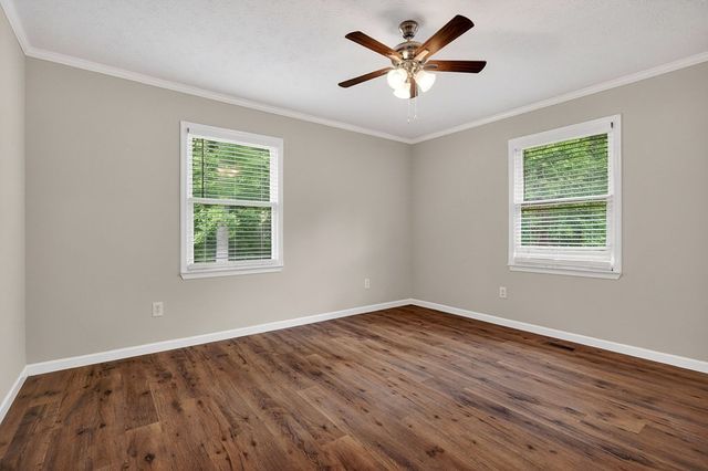 2600 Lake Valley Dr, Cookeville, TN 38506