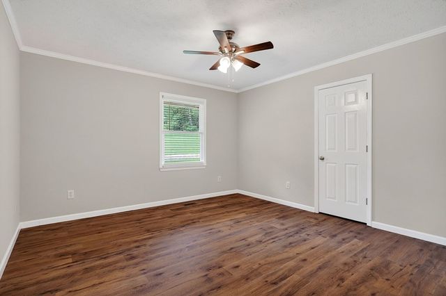 2600 Lake Valley Dr, Cookeville, TN 38506