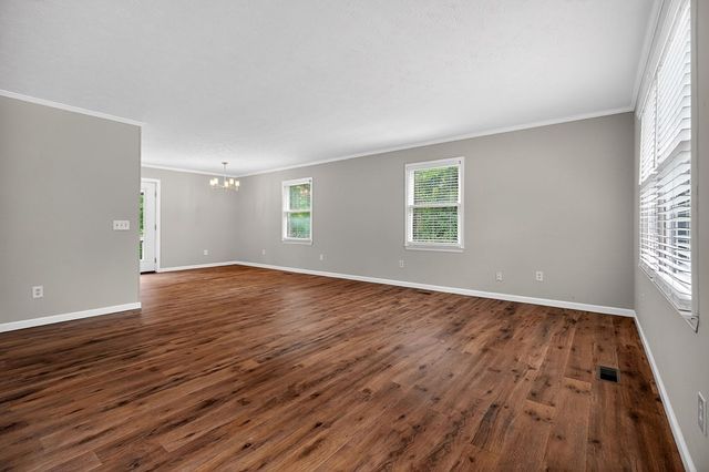2600 Lake Valley Dr, Cookeville, TN 38506