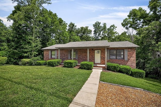 2600 Lake Valley Dr, Cookeville, TN 38506