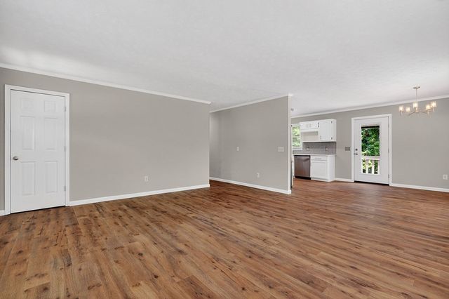 2600 Lake Valley Dr, Cookeville, TN 38506