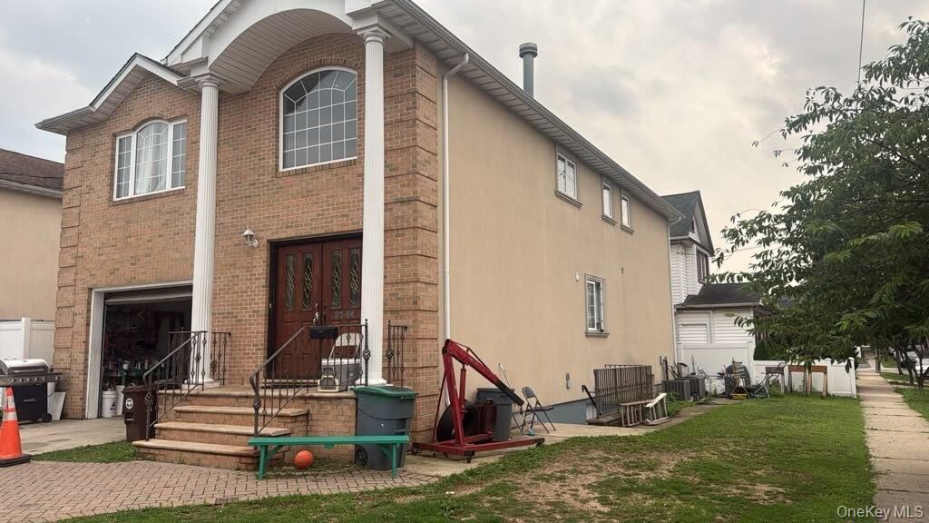 8764 257th Street, Floral Park, NY 11001 — exterior