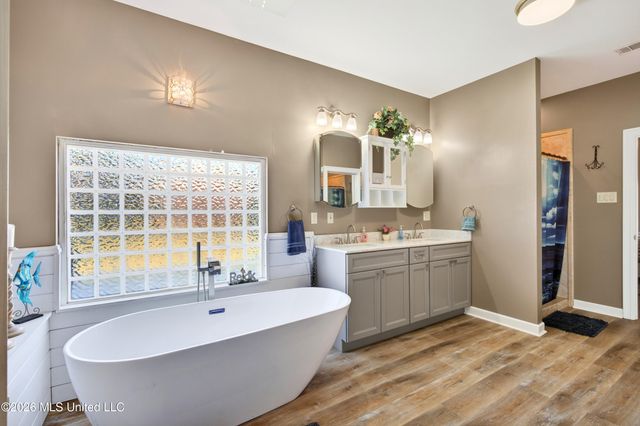 701 S Hill Court, Biloxi, MS 39532