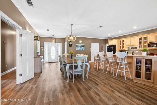 701 S Hill Court, Biloxi, MS 39532