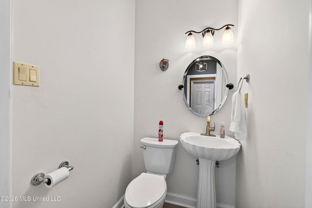 701 S Hill Court, Biloxi, MS 39532