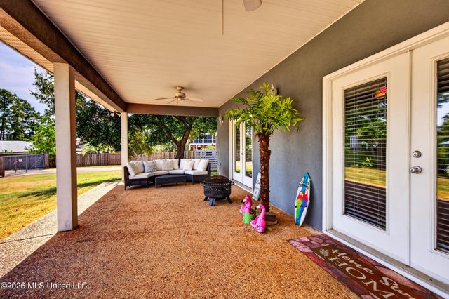 701 S Hill Court, Biloxi, MS 39532