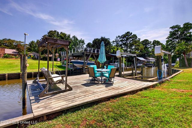 701 S Hill Court, Biloxi, MS 39532