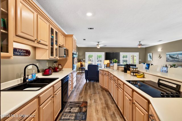 701 S Hill Court, Biloxi, MS 39532