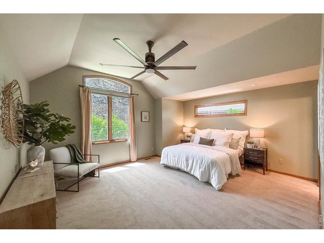 2010 Emerald Dr, Longmont, CO 80504