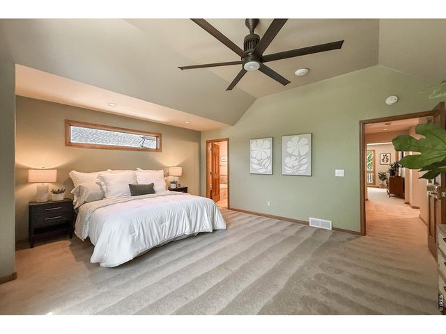 2010 Emerald Dr, Longmont, CO 80504