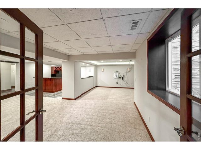 2010 Emerald Dr, Longmont, CO 80504