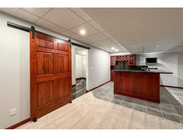 2010 Emerald Dr, Longmont, CO 80504