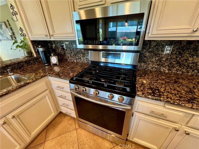 2636 Las Mercedes Lane, Corona, CA 92879