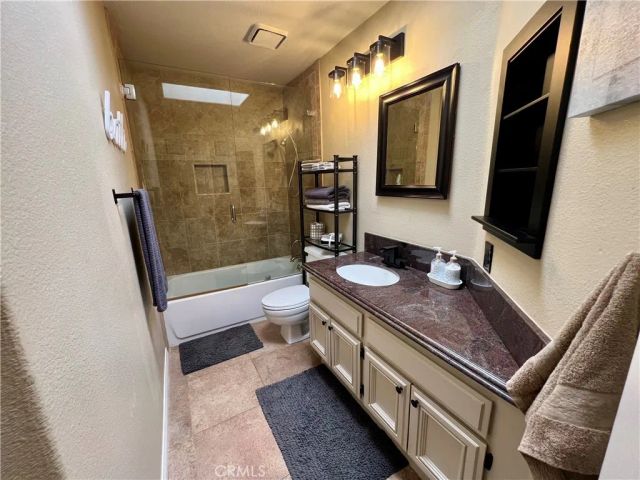 2636 Las Mercedes Lane, Corona, CA 92879