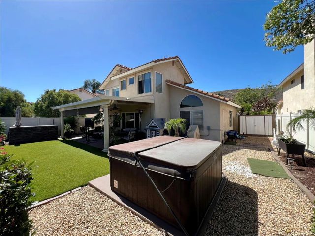 2636 Las Mercedes Lane, Corona, CA 92879