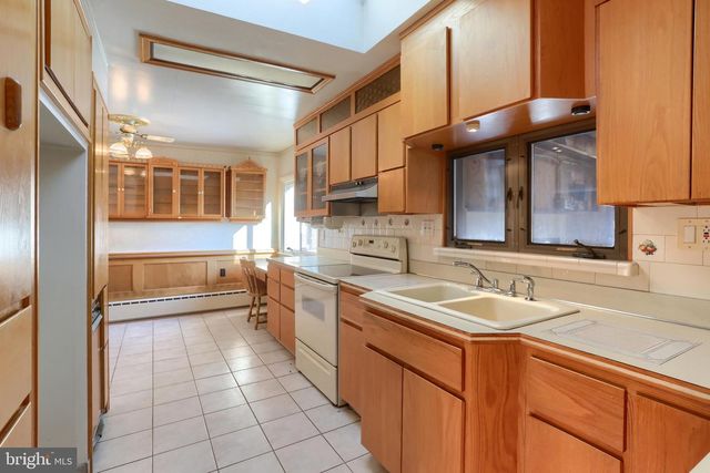 1415 SHOPES CHURCH RD, Hummelstown, PA 17036