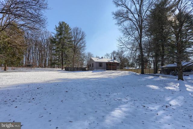 1415 SHOPES CHURCH RD, Hummelstown, PA 17036