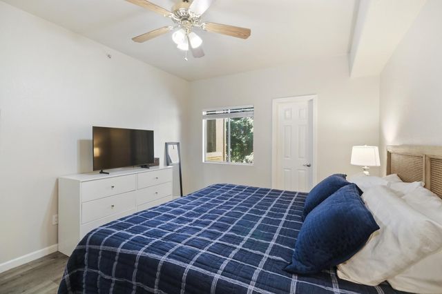 10001 Woodcreek Oaks Blvd #123, Roseville, CA 95747