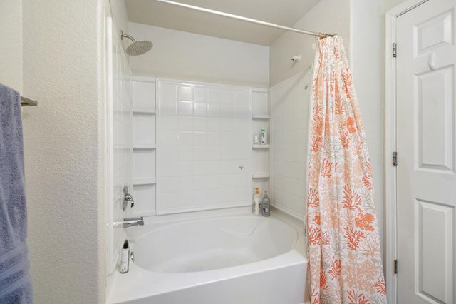 10001 Woodcreek Oaks Blvd #123, Roseville, CA 95747
